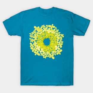 Floral pattern of small yellow flowers T-Shirt